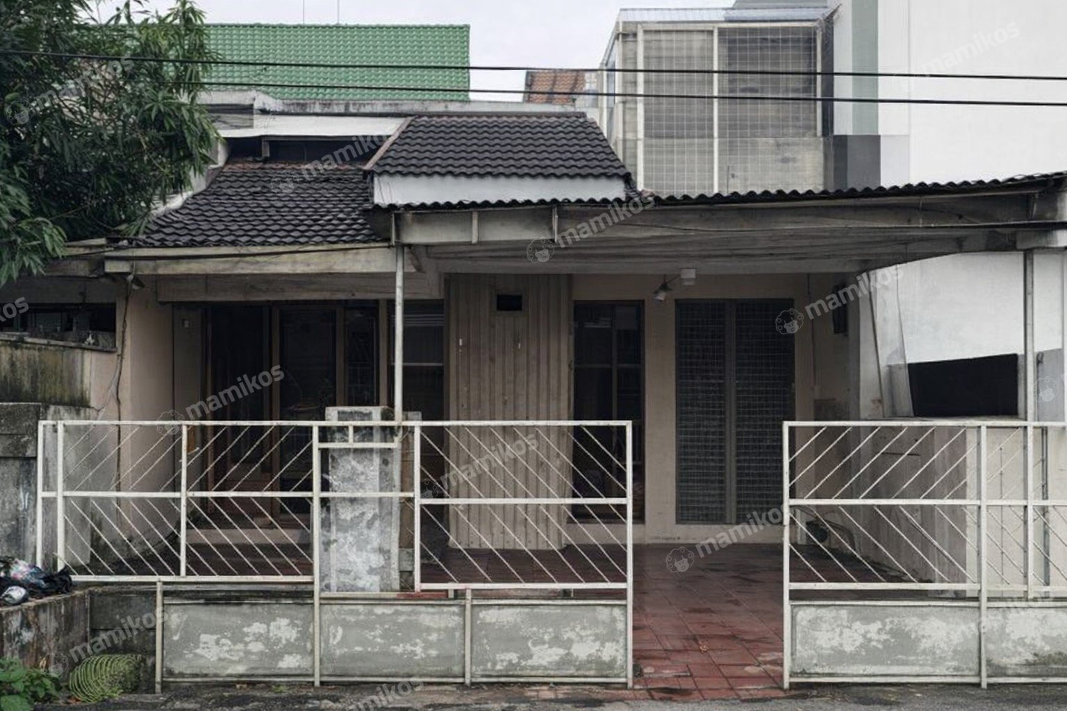 Rumah Sertifikat SHM 3 Kamar Tidur 1 Kamar Mandi Joglo Jakarta Barat