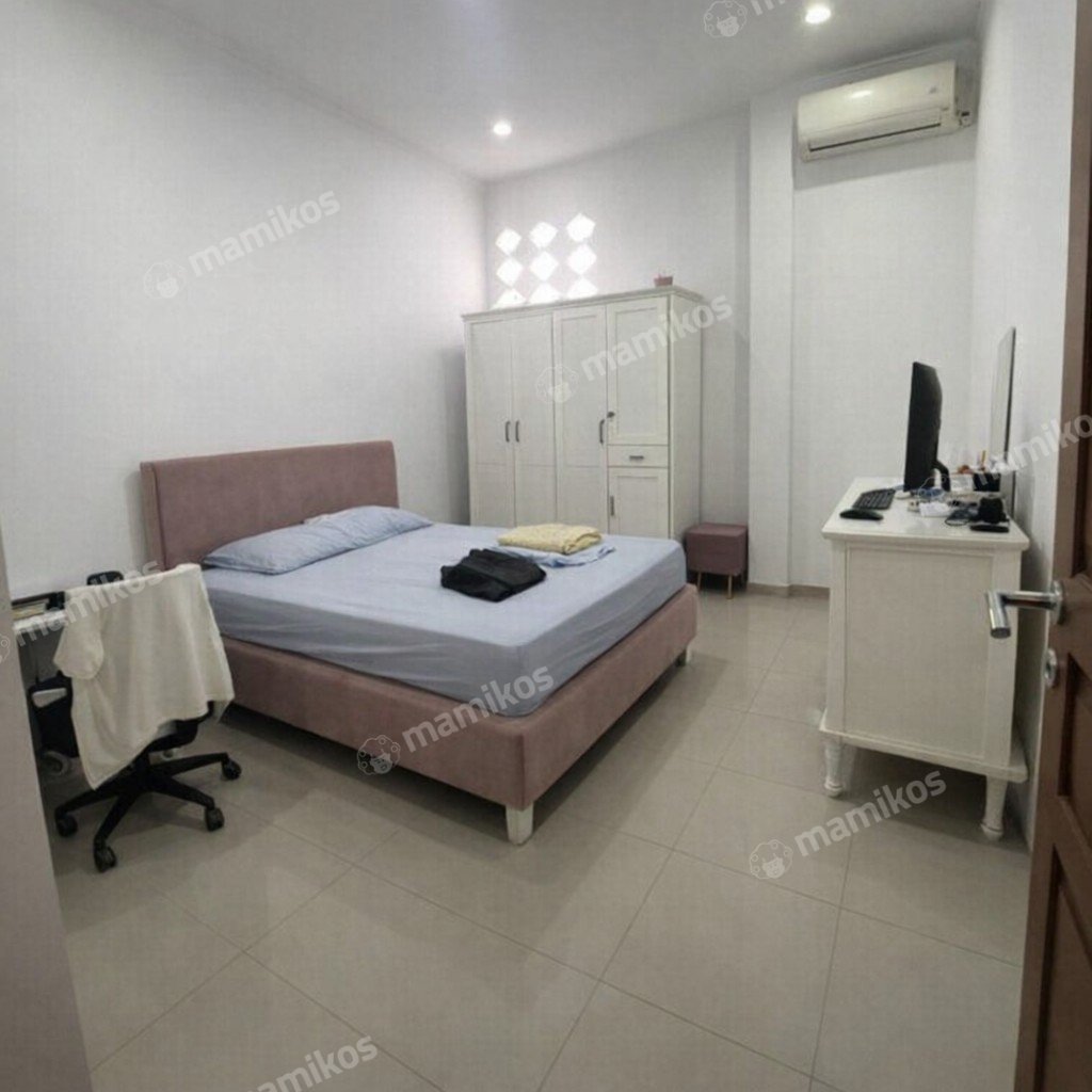 Rumah Sertifikat SHM 5 Kamar Tidur 4 Kamar Mandi Jelambar Jakarta Barat - Photo 3