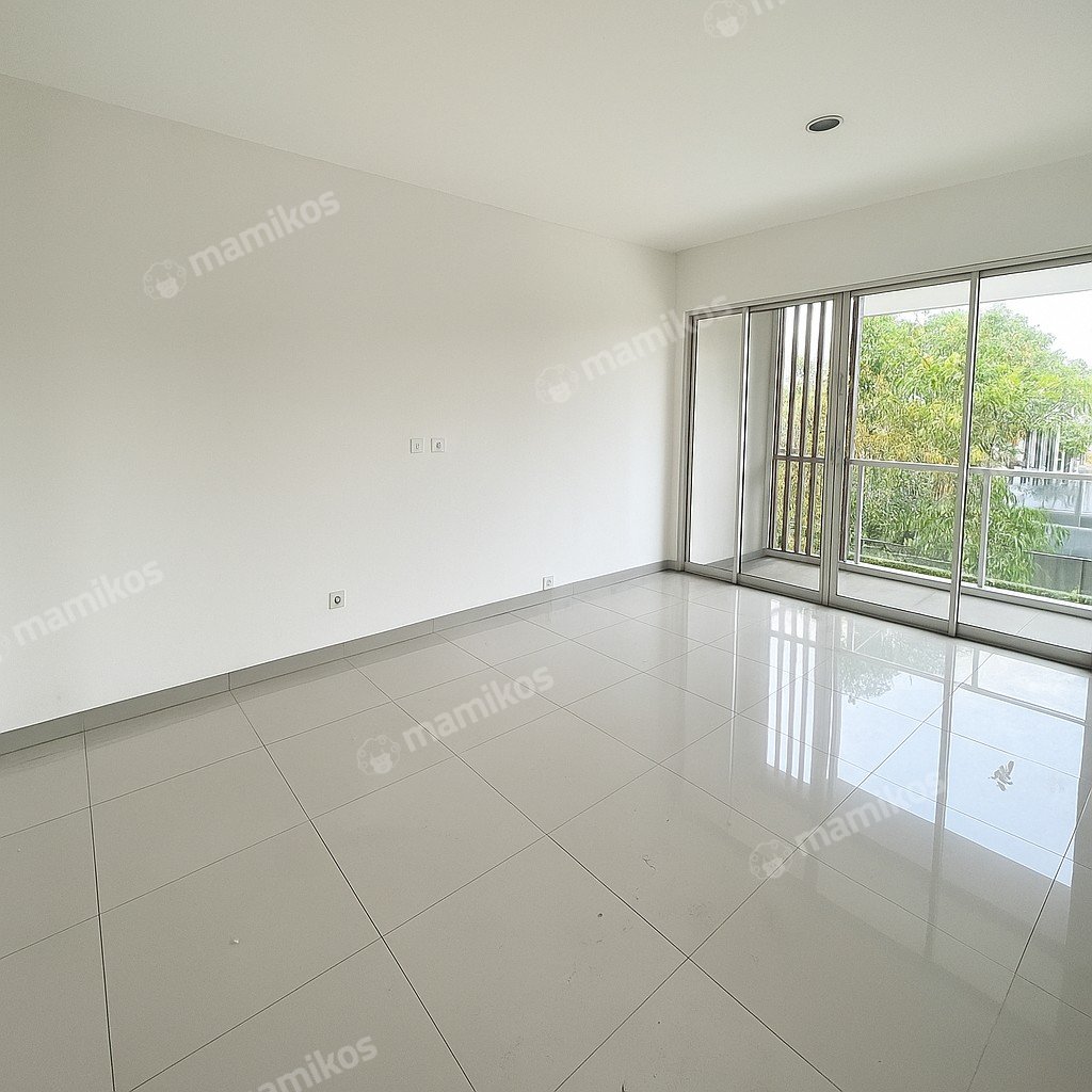 Rumah Sertifikat SHM 3 Kamar Tidur 3 Kamar Mandi Pantai Indah Kapuk 2 Jakarta Utara - Photo 3