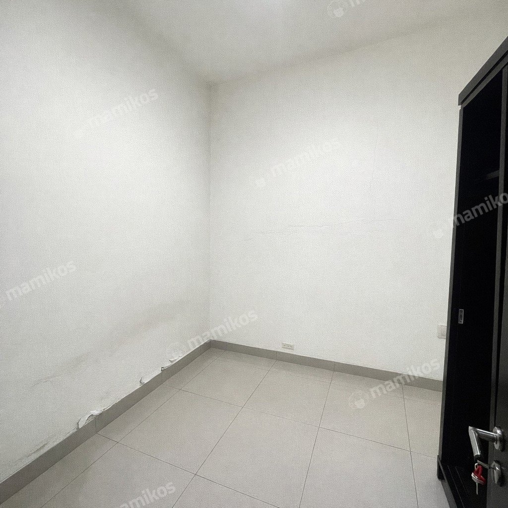 Rumah Sertifikat SHM 3 Kamar Tidur 3 Kamar Mandi Pantai Indah Kapuk 2 Jakarta Utara - Photo 4