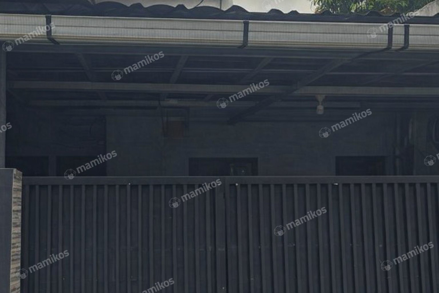 Rumah Sertifikat SHM 5 Kamar Tidur 2 Kamar Mandi Cawang Jakarta Timur