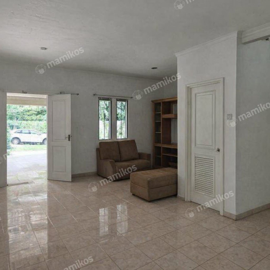 Rumah Sertifikat SHM 4 Kamar Tidur 3 Kamar Mandi Raffles Hills Jakarta Timur - Photo 2