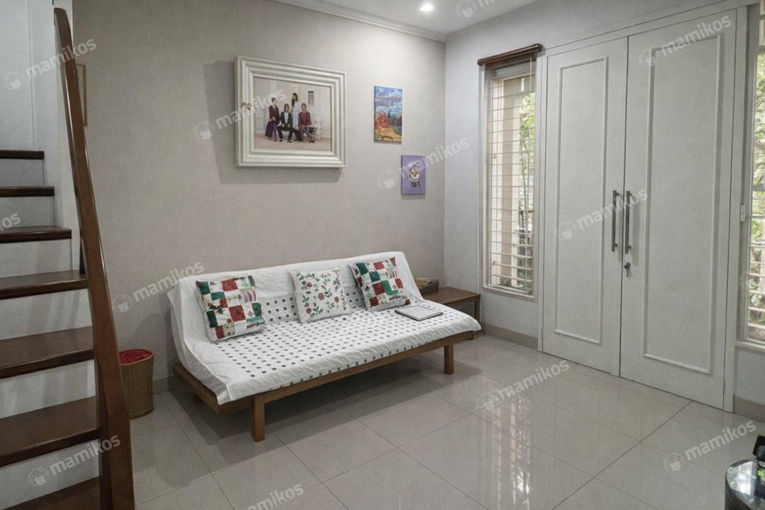 Rumah Sertifikat SHM 4 Kamar Tidur 3 Kamar Mandi Puri Indah Jakarta Barat