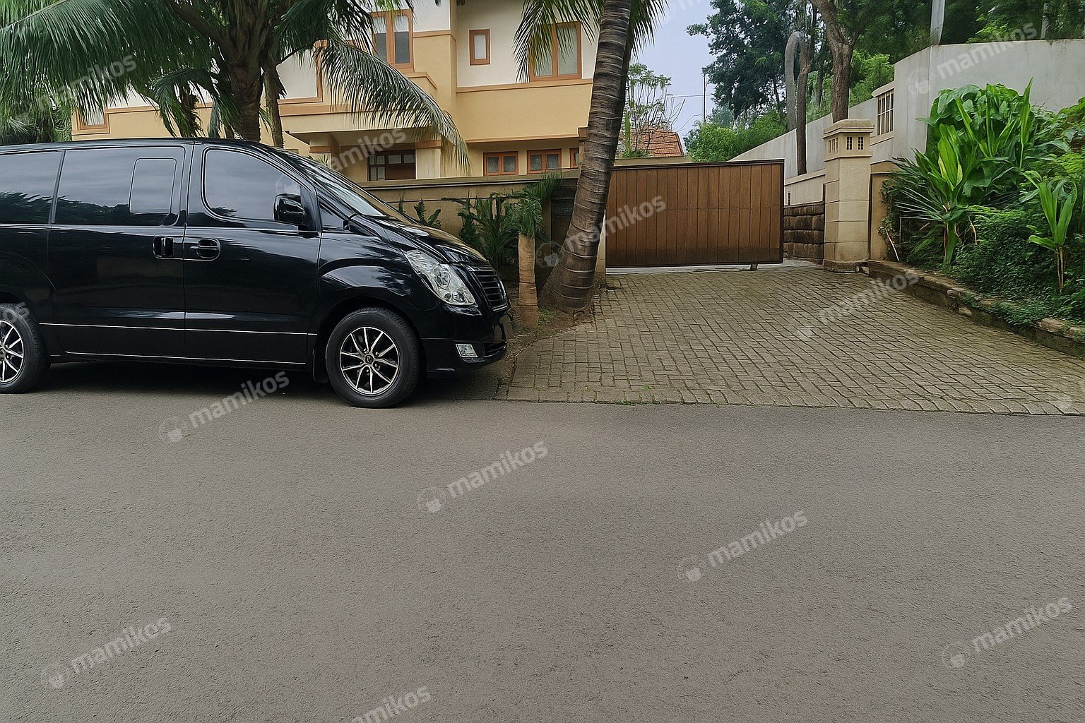 Rumah Sertifikat SHM 4 Kamar Tidur 4 Kamar Mandi Kemang Jakarta Selatan
