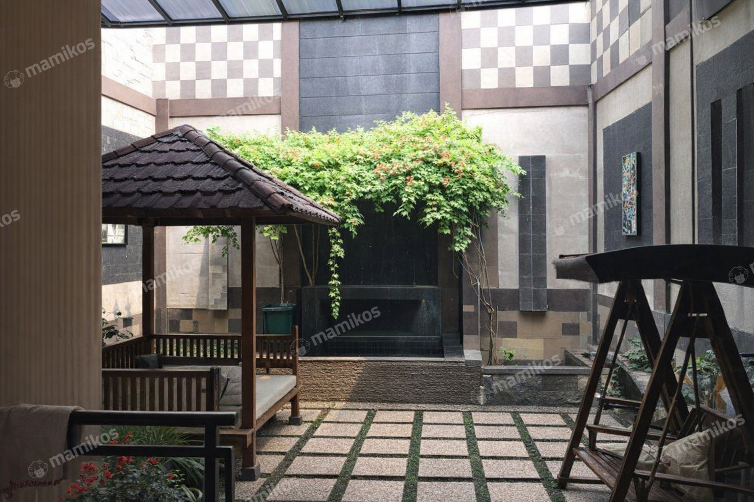 Rumah Sertifikat SHM 5 Kamar Tidur 5 Kamar Mandi Kebon Jeruk Jakarta Barat