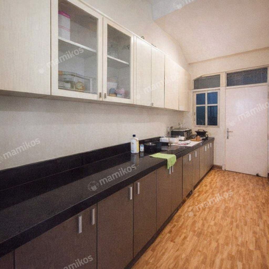 Rumah Sertifikat SHM 4 Kamar Tidur 3 Kamar Mandi Permata Buana Jakarta Barat - Photo 5