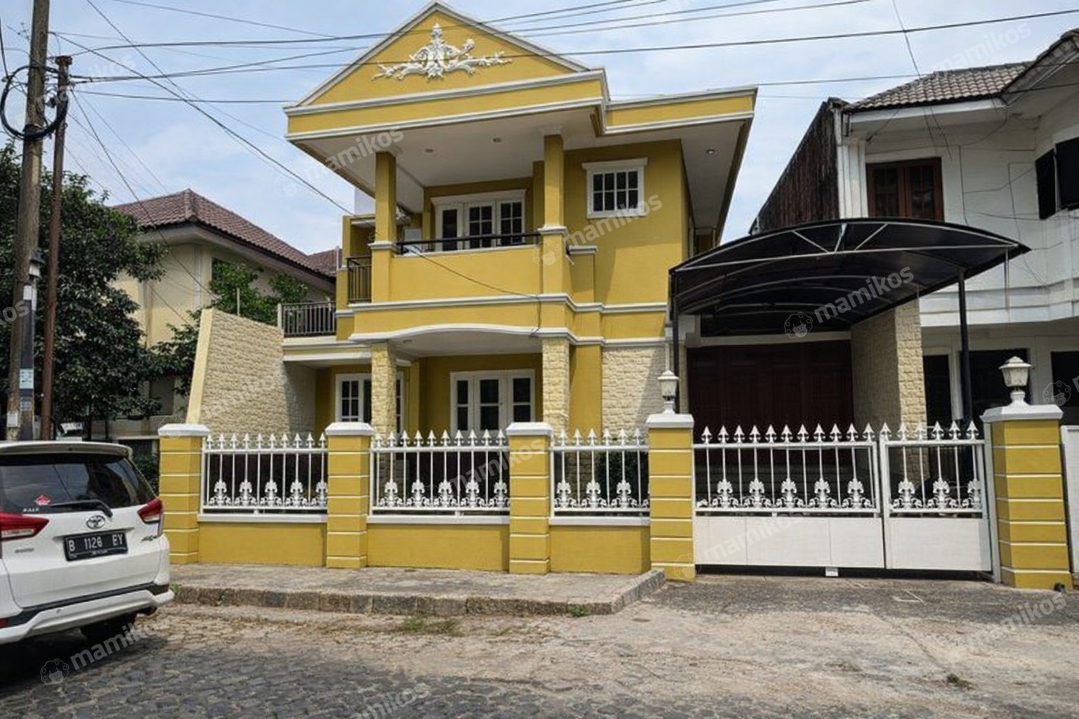 Rumah Sertifikat SHM 4 Kamar Tidur 3 Kamar Mandi Cirendeu Jakarta Selatan
