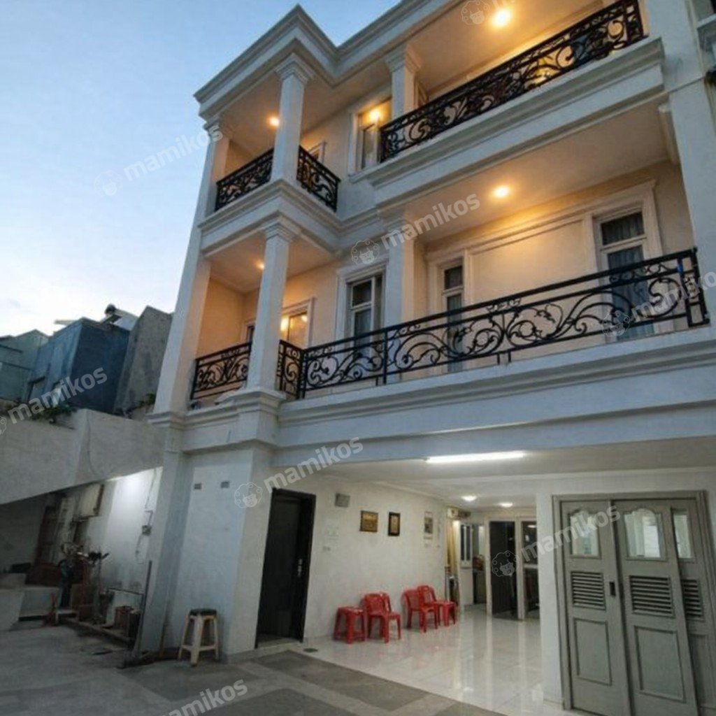 Rumah Sertifikat SHM 4 Kamar Tidur 6 Kamar Mandi Daan Mogot Jakarta Barat - Photo 2