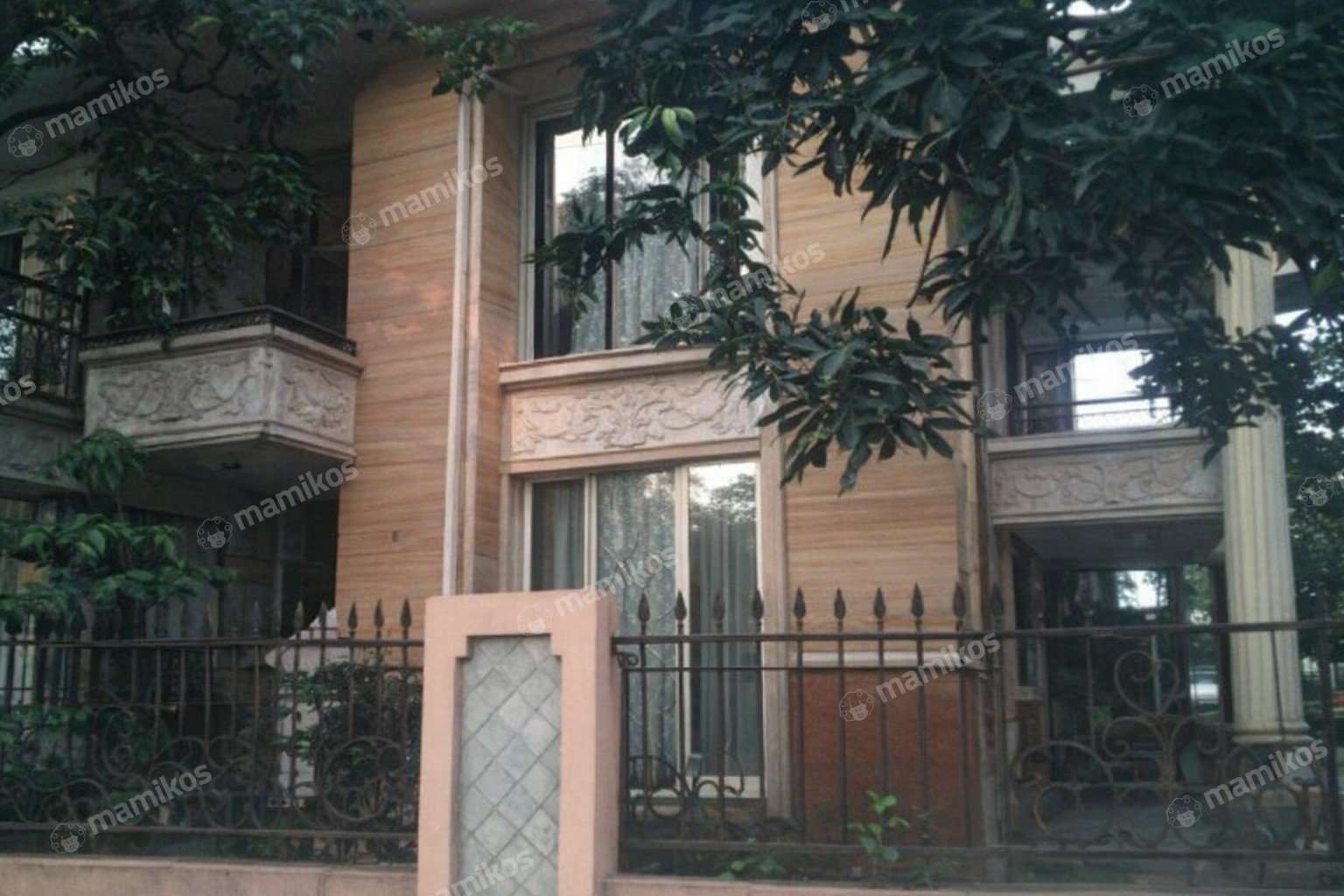 Rumah Sertifikat SHM 5 Kamar Mandi 2 Lantai Pulomas Jakarta Timur