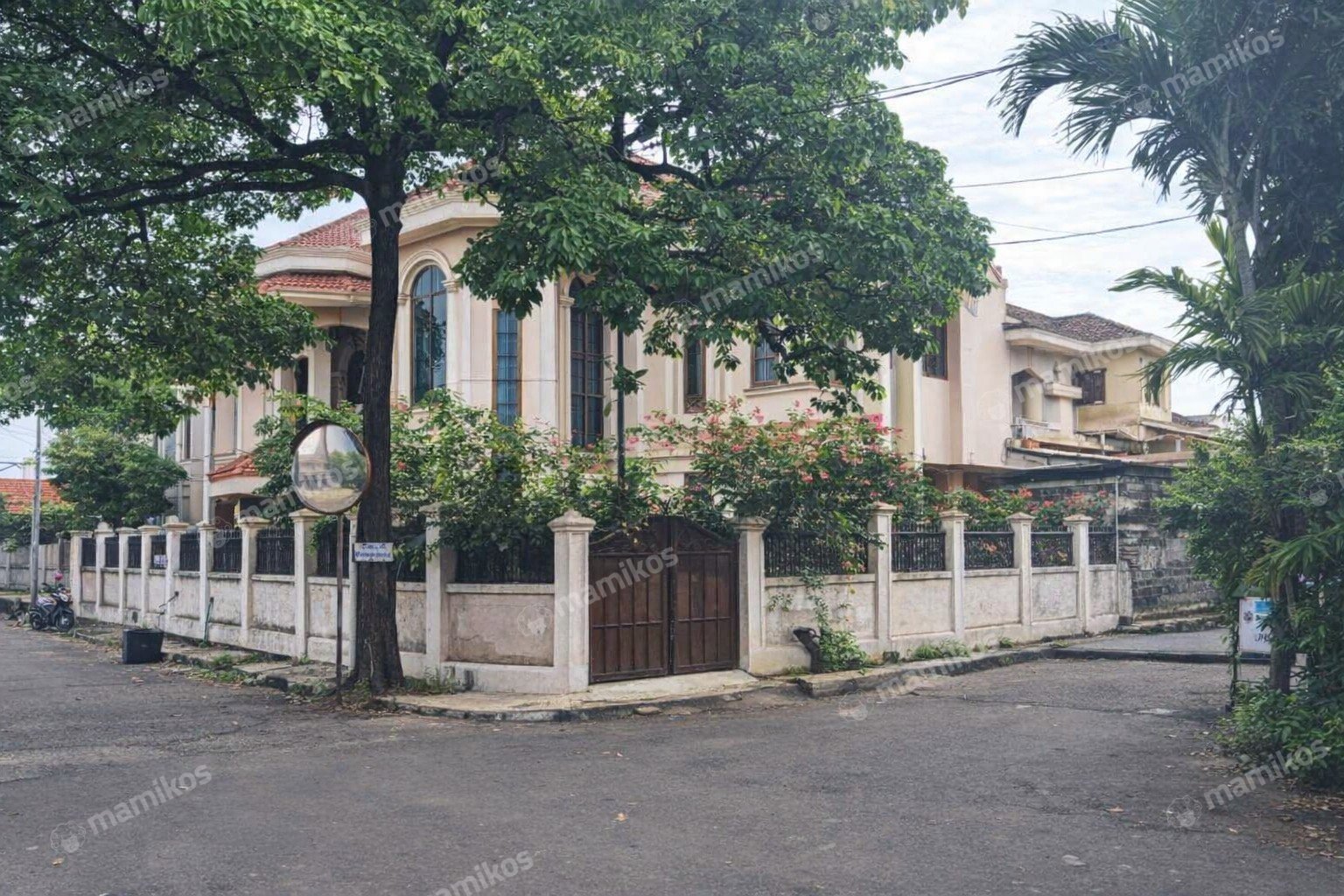 Rumah Sertifikat SHM 4 Kamar Tidur 4 Kamar Mandi Meruya Jakarta Barat - Photo 3