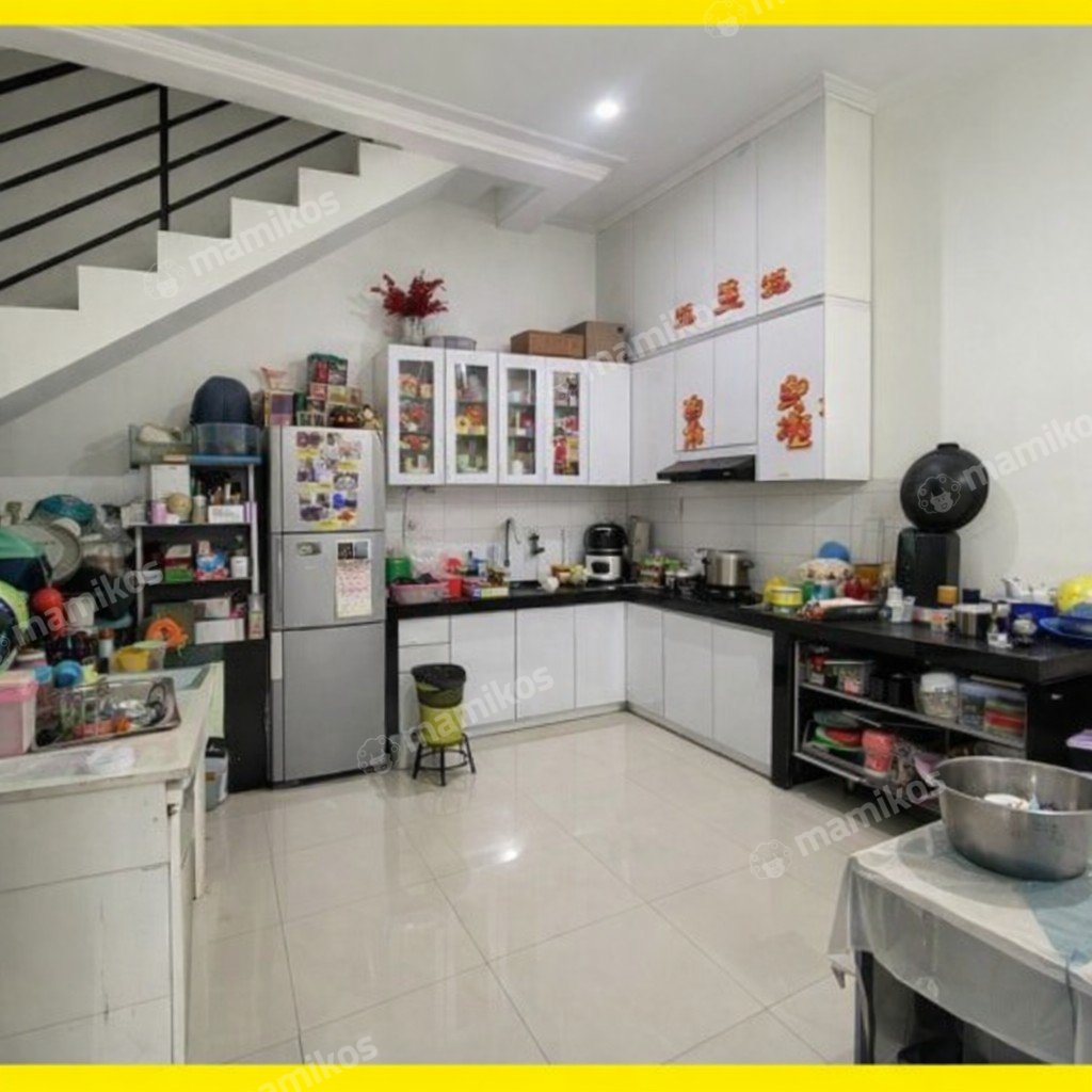 Rumah Sertifikat SHM 4 Kamar Tidur 4 Kamar Mandi Jelambar Jakarta Barat - Photo 2