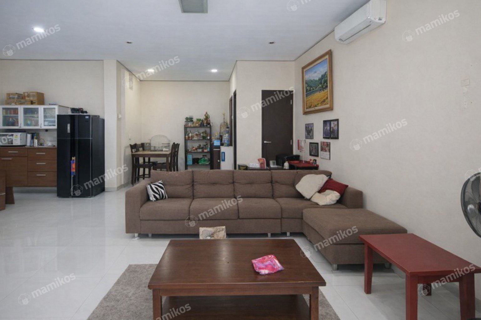 Rumah Sertifikat SHM 6 Kamar Tidur 4 Kamar Mandi Taman Surya Jakarta Barat - Photo 2
