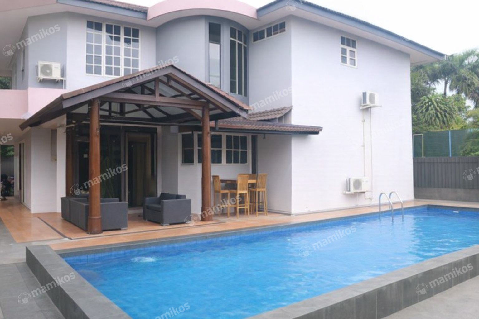 Rumah Sertifikat SHM 4 Kamar Tidur 4 Kamar Mandi Cipete Jakarta Selatan - Photo 2