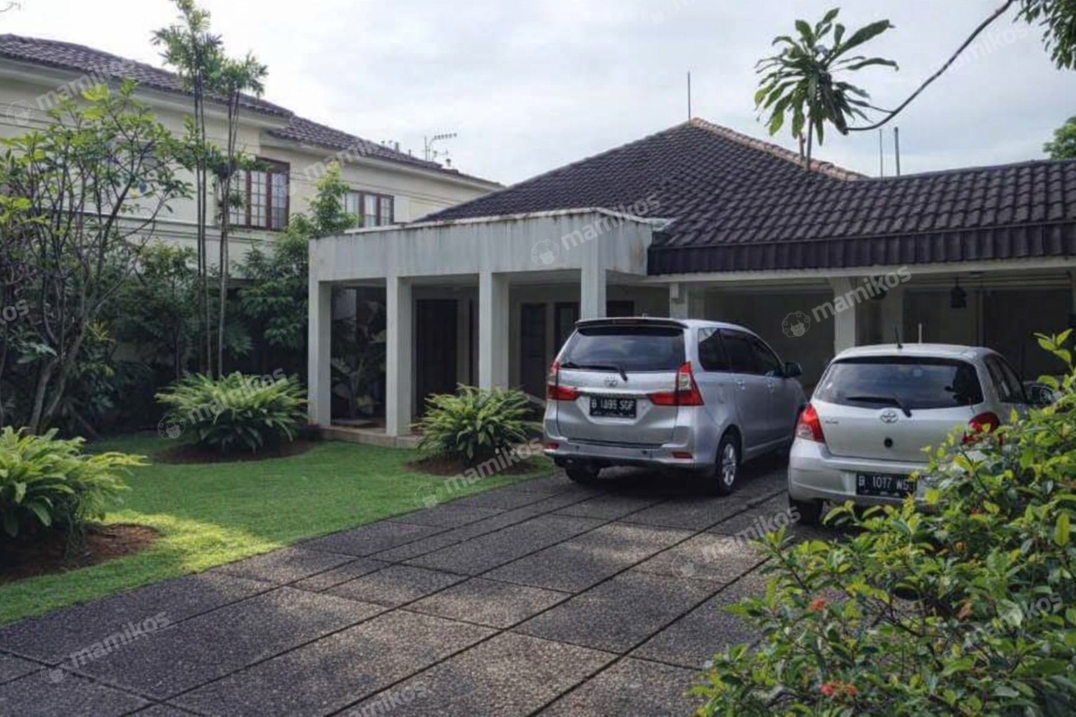 Rumah Sertifikat SHM 4 Kamar Tidur 4 Kamar Mandi Kemang Jakarta Selatan