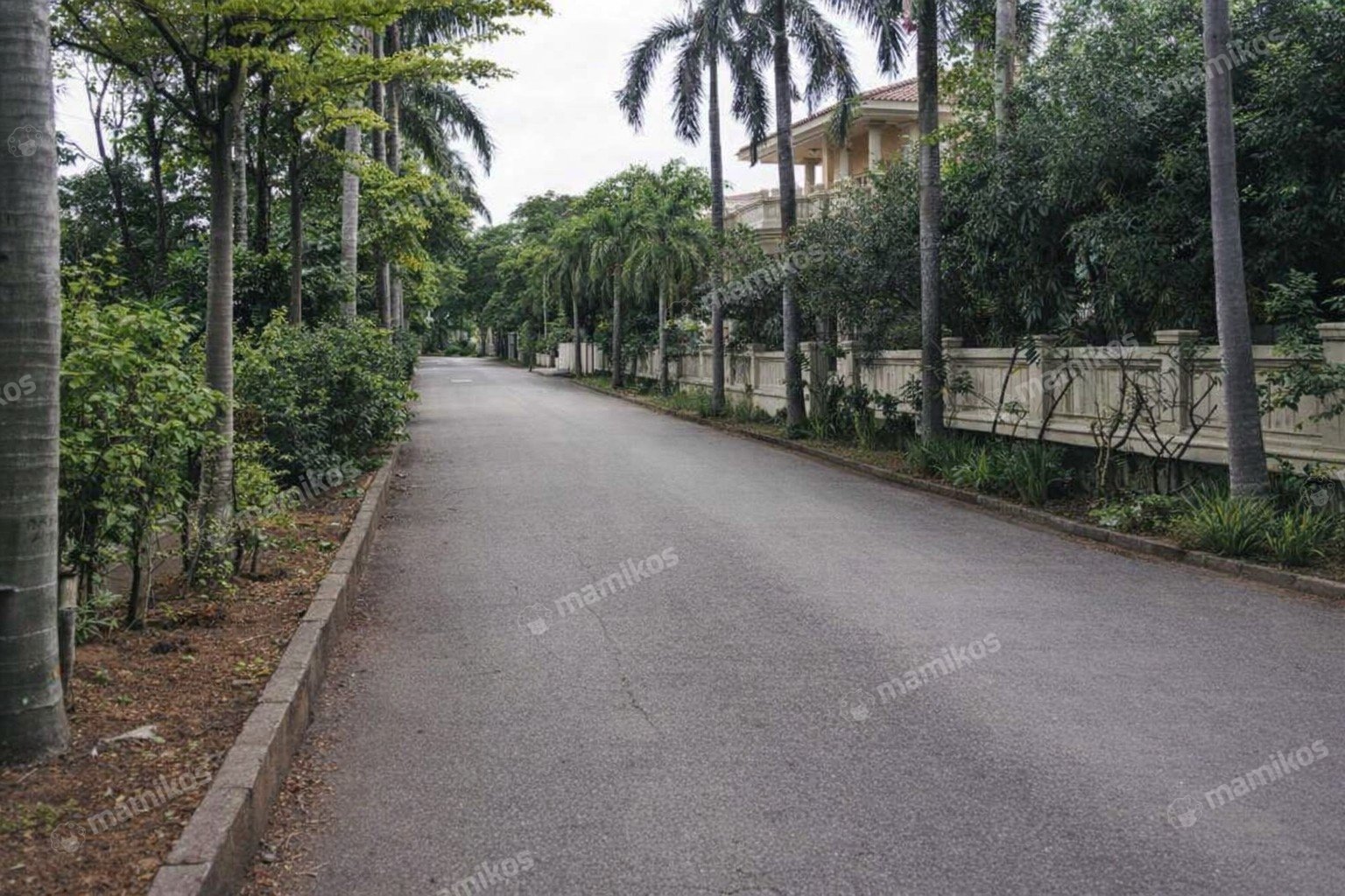 Rumah Sertifikat SHM 4 Kamar Tidur 3 Kamar Mandi Puri Indah Jakarta Barat - Photo 3