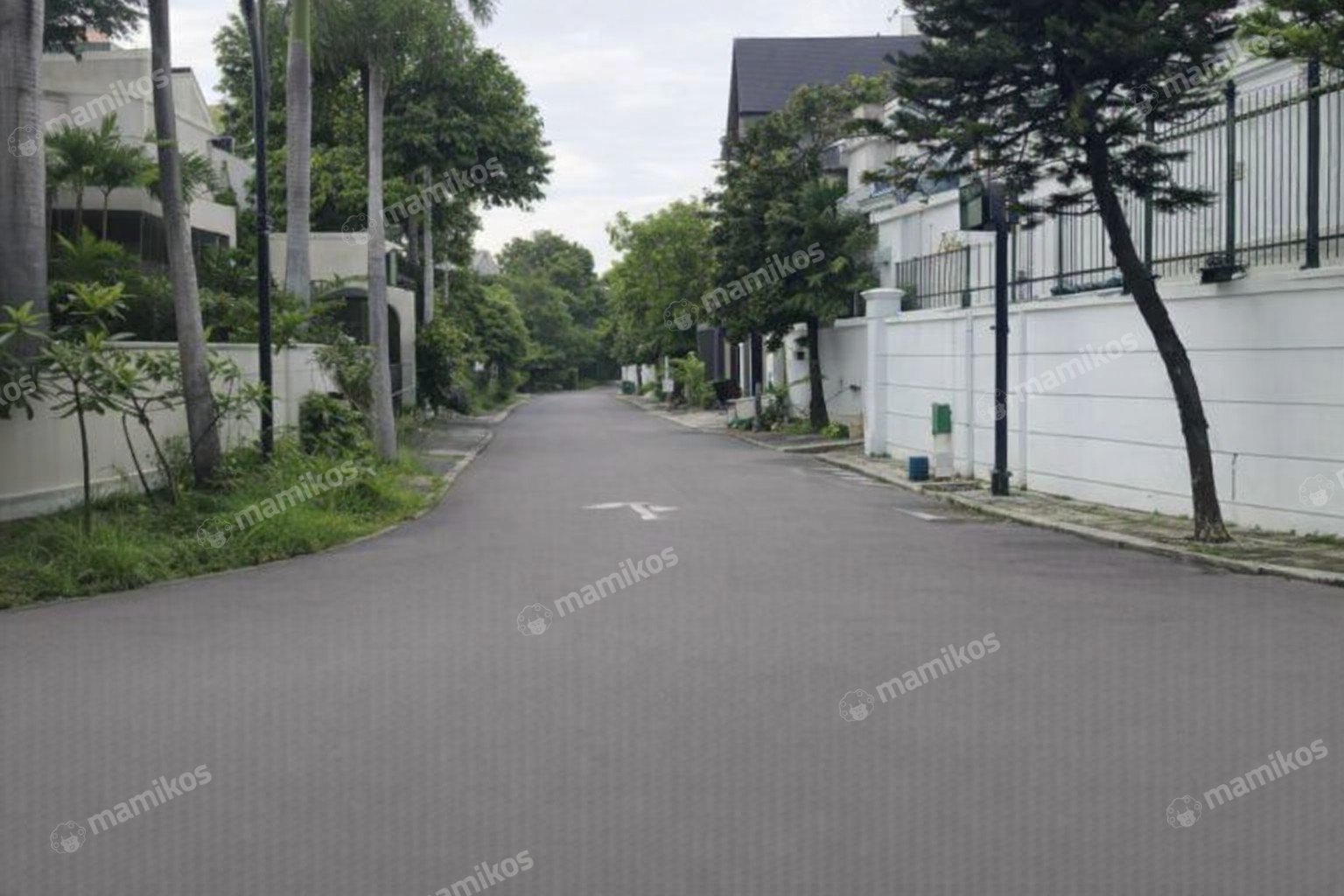 Rumah Sertifikat SHM 4 Kamar Tidur 3 Kamar Mandi Puri Indah Jakarta Barat - Photo 5