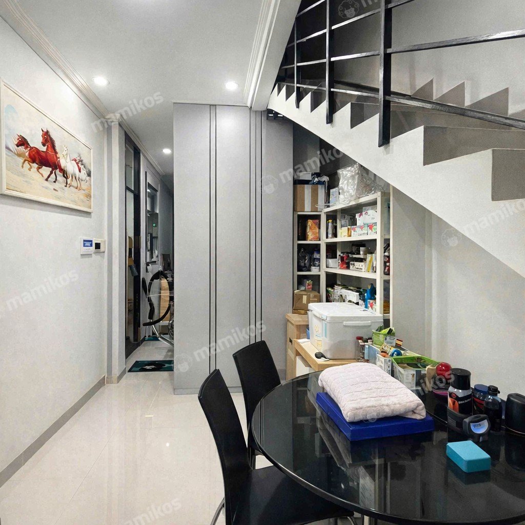 Rumah Sertifikat SHM 3 Kamar Tidur 3 Kamar Mandi Tanjung Duren Jakarta Barat - Photo 2