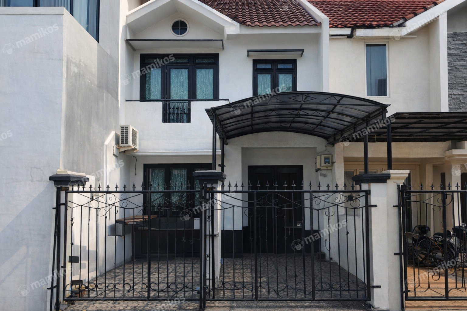 Rumah Sertifikat SHM 3 Kamar Tidur 2 Kamar Mandi Daan Mogot Jakarta Barat