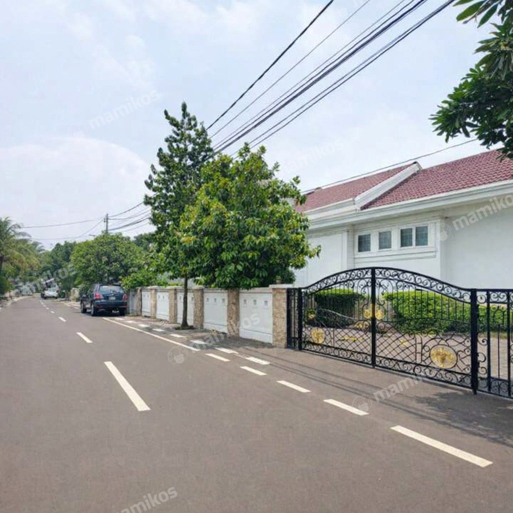 Rumah Sertifikat HGB 6 Kamar Tidur 5 Kamar Mandi Bambu Apus Jakarta Timur - Photo 4