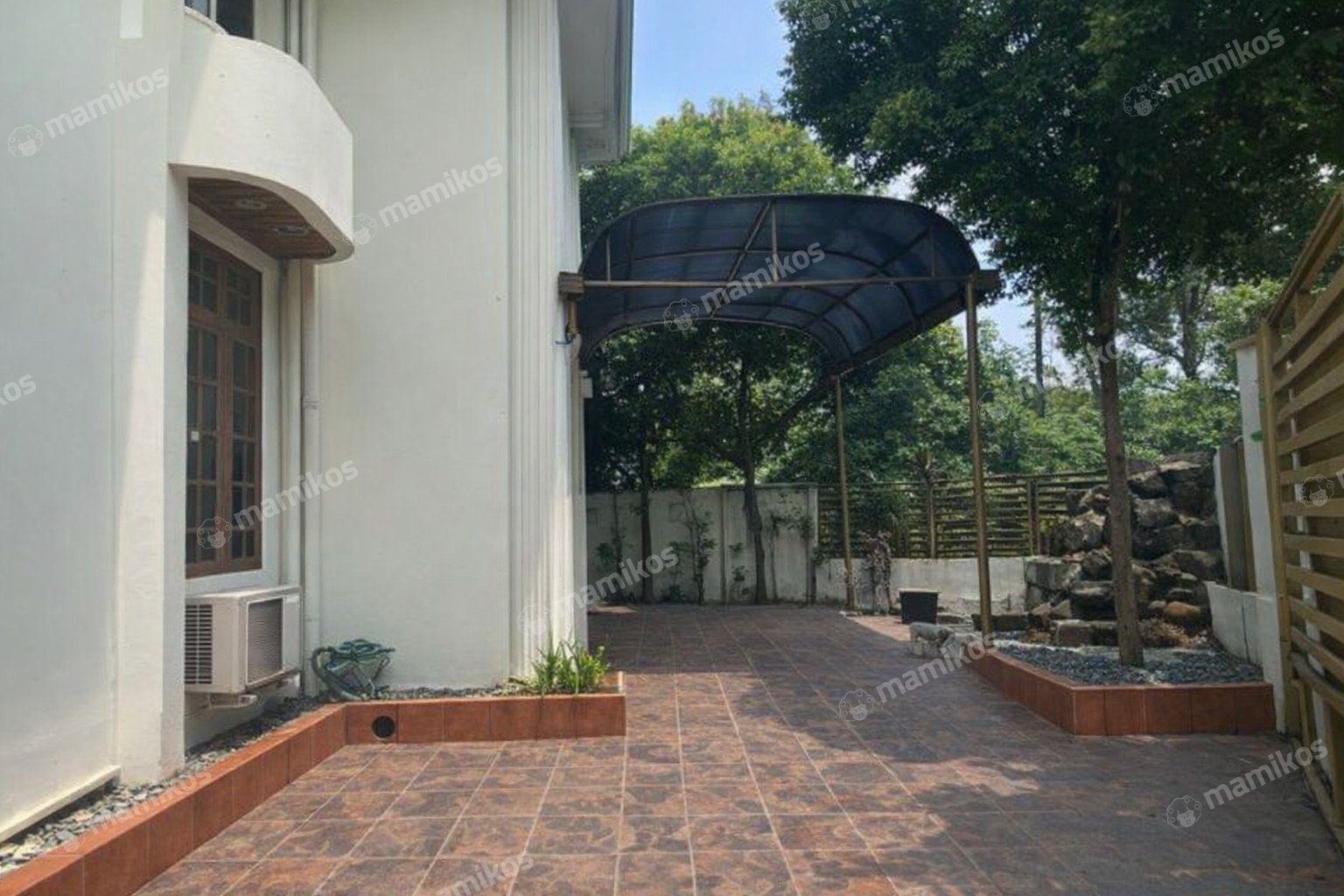 Rumah Sertifikat SHM 4 Kamar Tidur 3 Kamar Mandi Pondok Indah Jakarta Selatan
