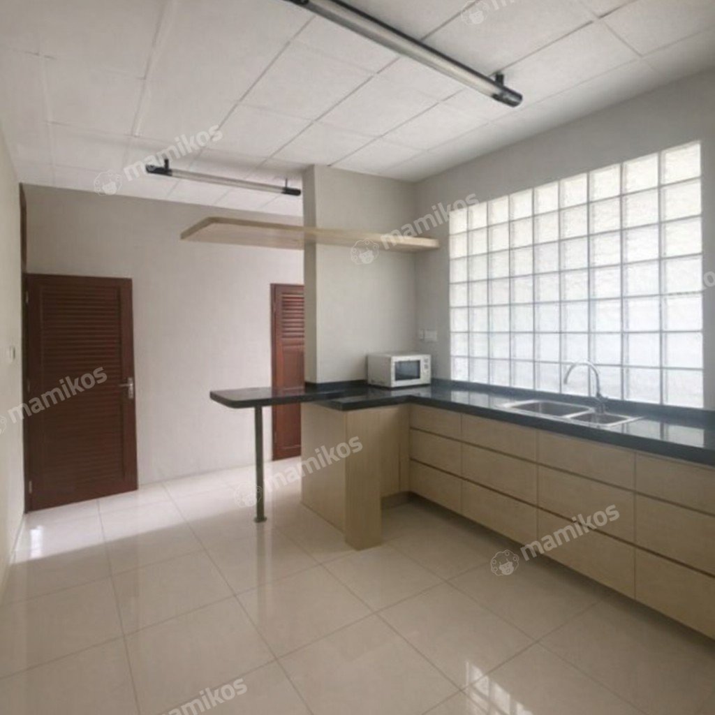 Rumah Sertifikat SHM 4 Kamar Tidur 3 Kamar Mandi Pondok Indah Jakarta Selatan - Photo 4
