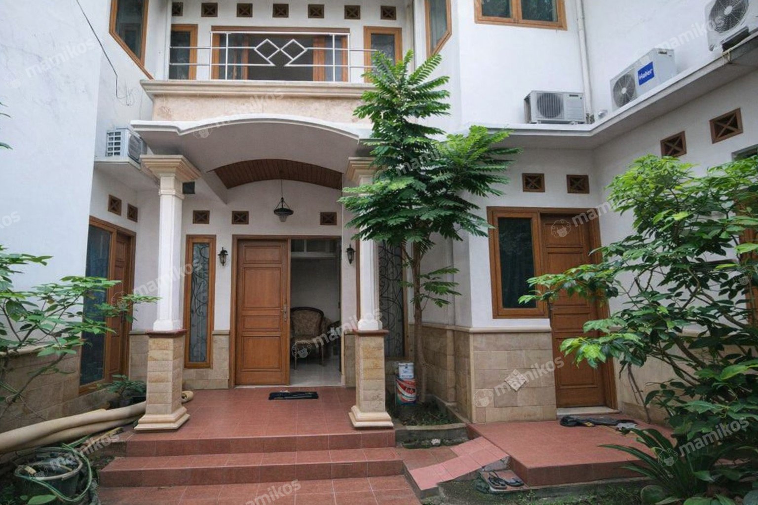 Rumah Sertifikat SHM 4 Kamar Tidur 3 Kamar Mandi Kelapa Dua Jakarta Barat