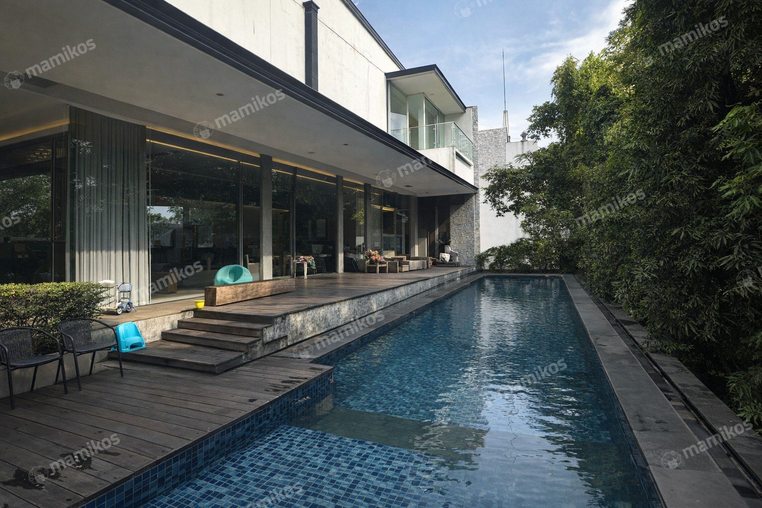 Rumah Sertifikat SHM 8 Kamar Tidur 5 Kamar Mandi Pantai Indah Kapuk Jakarta Utara