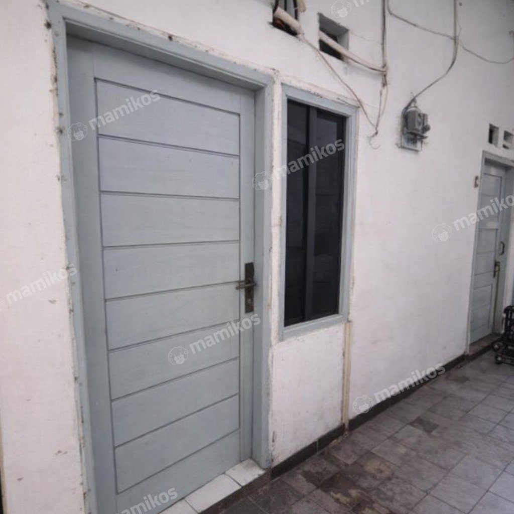 Rumah Sertifikat SHM 7 Kamar Tidur 7 Kamar Mandi Kalideres Jakarta Barat - Photo 3
