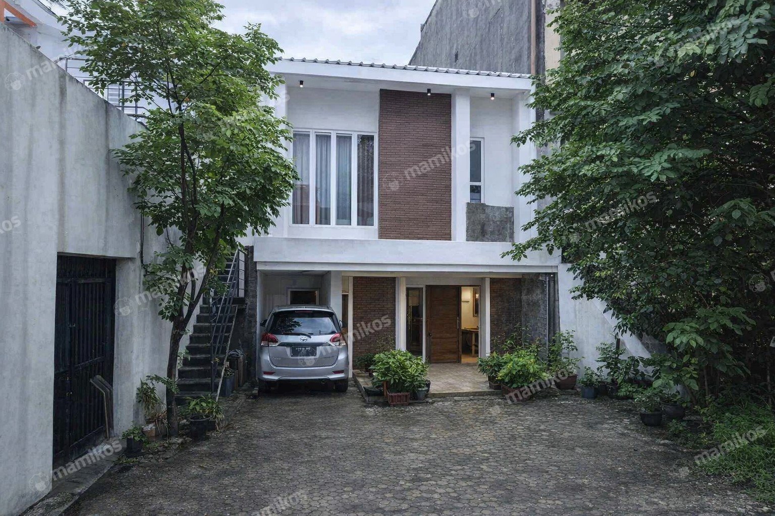 Rumah Sertifikat SHM 6 Kamar Tidur 6 Kamar Mandi Wijaya Jakarta Selatan - Photo 2