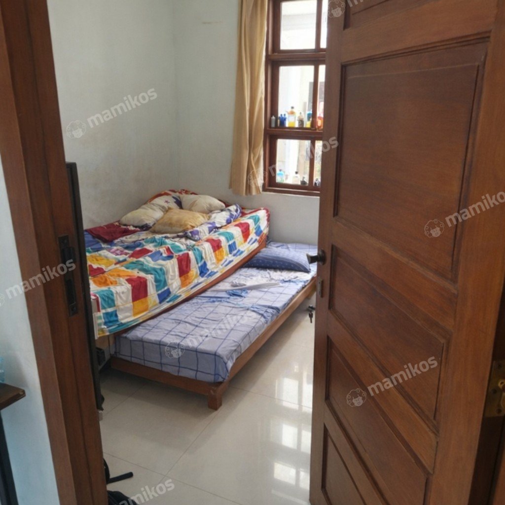 Rumah 3 Kamar Tidur 2 Kamar Mandi 2 Lantai Kembangan Jakarta Barat - Photo 2