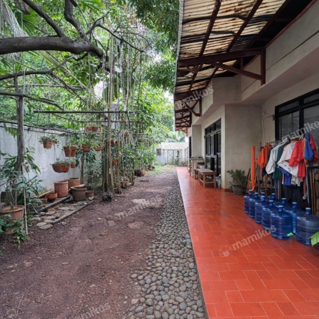 Rumah Sertifikat SHM 4 Kamar Tidur 3 Kamar Mandi Kebayoran Baru Jakarta Selatan - Photo 4
