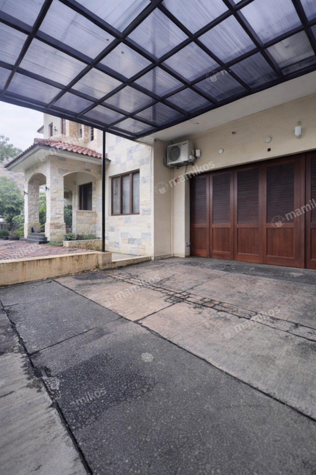 Rumah Sertifikat SHM 3 Kamar Tidur 3 Kamar Mandi Kebayoran Baru Jakarta Selatan - Photo 2