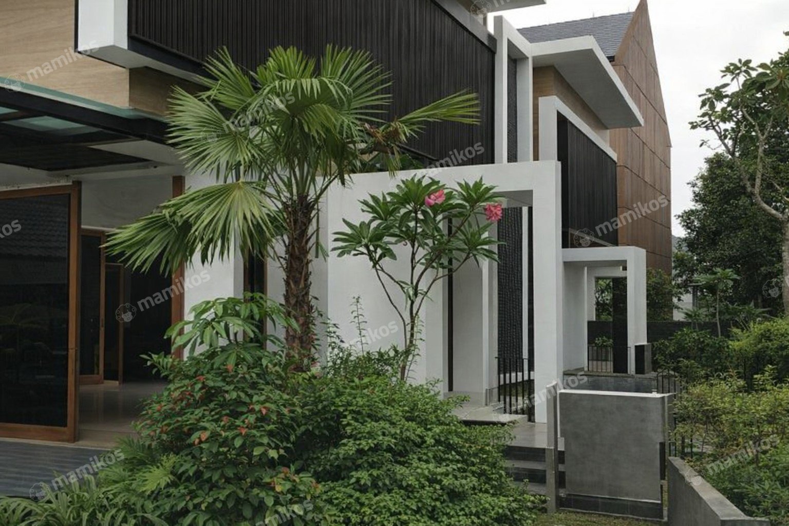 Rumah Sertifikat SHM 4 Kamar Tidur 3 Kamar Mandi Menteng Dalam Jakarta Selatan