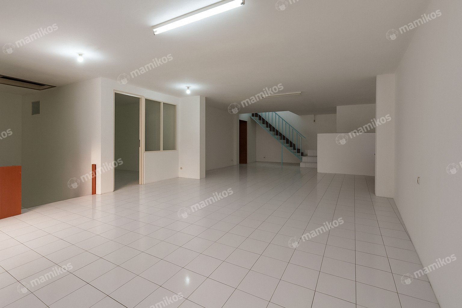 Rumah Sertifikat SHM 5 Kamar Tidur 4 Kamar Mandi Tomang Jakarta Barat - Photo 3