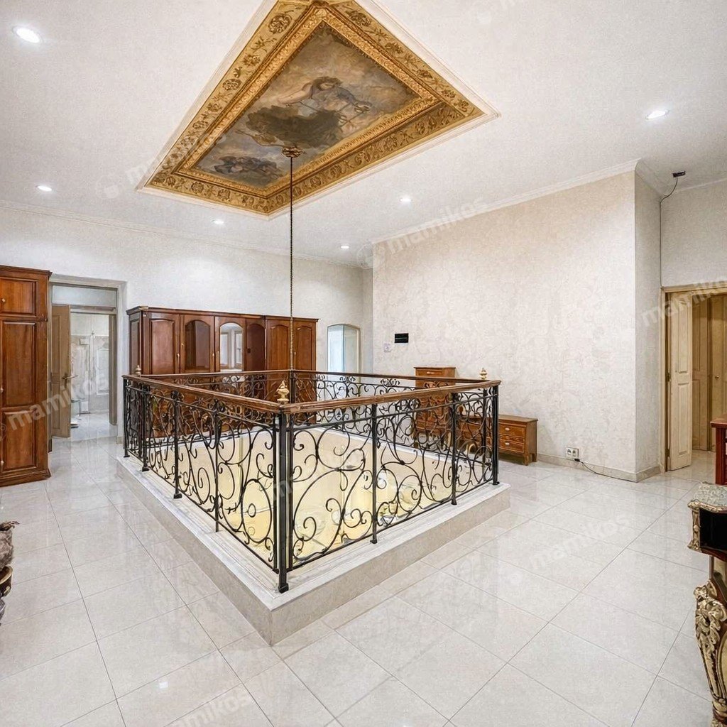 Rumah Sertifikat SHM 7 Kamar Tidur 6 Kamar Mandi Kebayoran Baru Jakarta Selatan - Photo 4