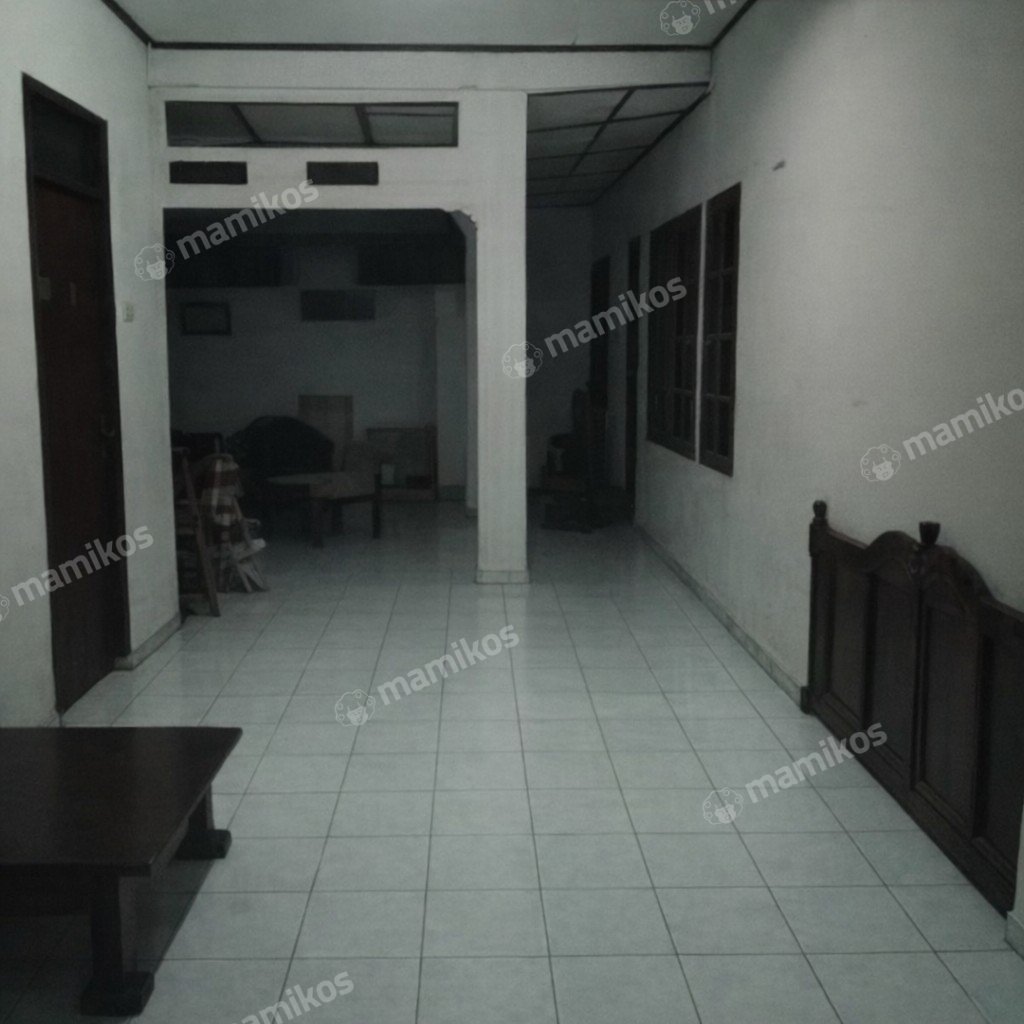 Rumah Sertifikat SHM 8 Kamar Tidur 4 Kamar Mandi Pulomas Jakarta Timur - Photo 5
