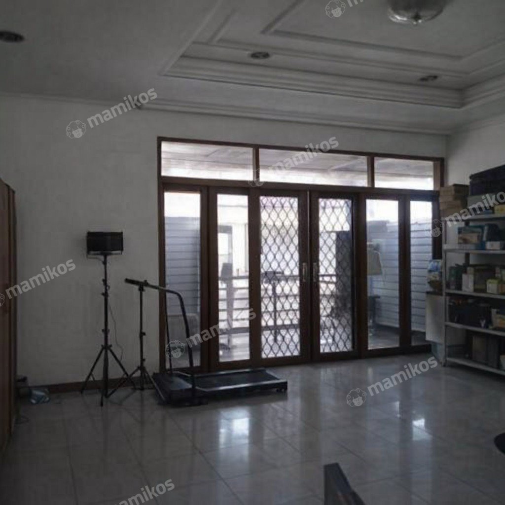 Rumah Sertifikat SHM 7 Kamar Tidur 4 Kamar Mandi Green garden Jakarta Barat - Photo 2
