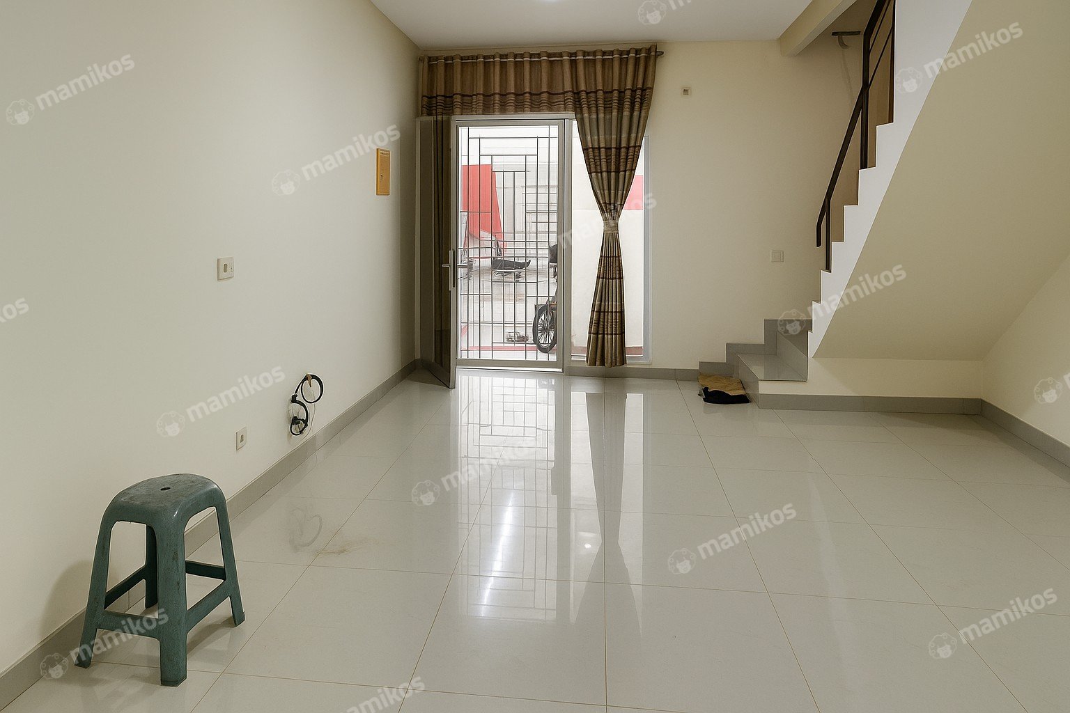 Rumah Sertifikat HGB 2 Kamar Tidur 2 Kamar Mandi Green Lake City Jakarta Barat
