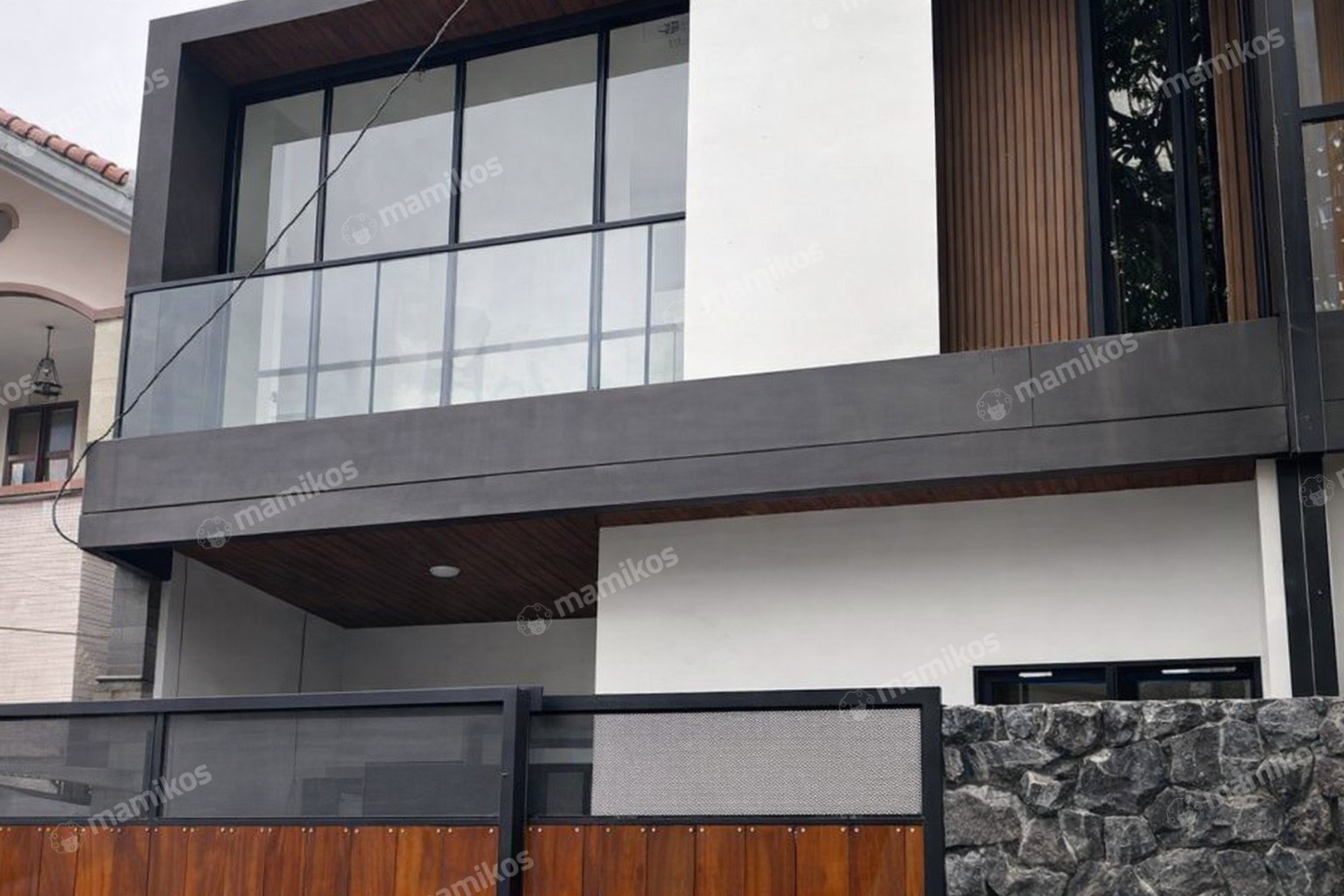 Rumah Sertifikat SHM 3 Kamar Tidur 3 Kamar Mandi Metland Puri Jakarta Barat