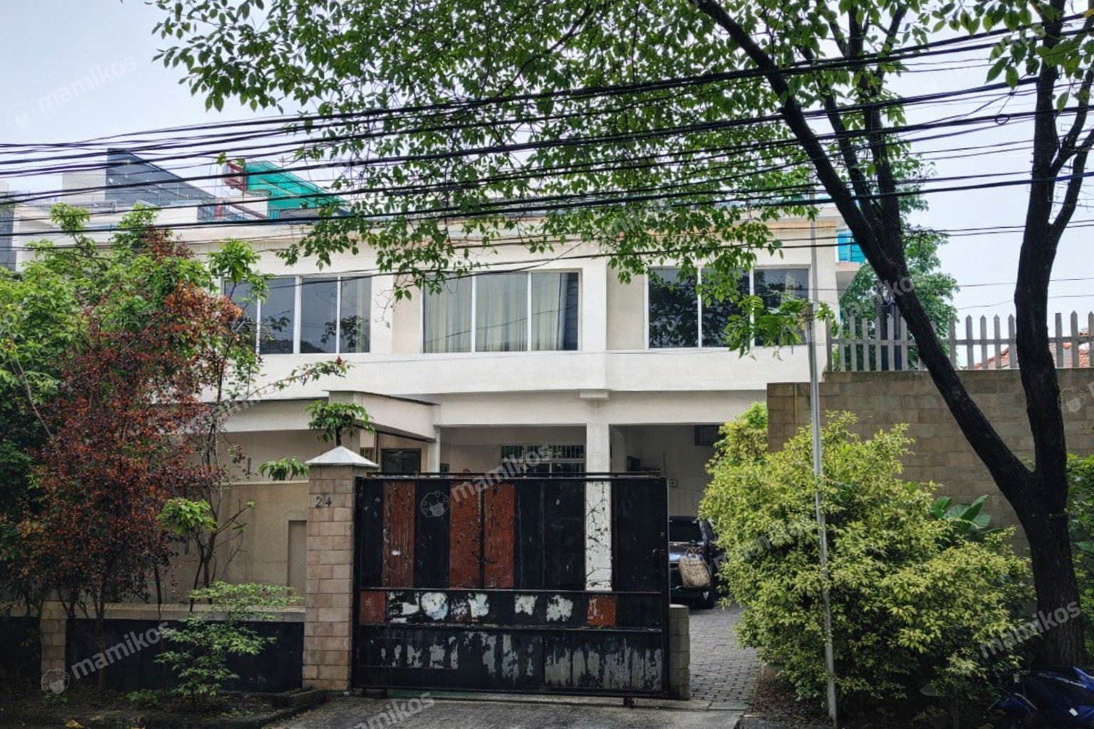 Rumah Sertifikat HGB 4 Kamar Tidur 3 Kamar Mandi Kayu Putih Jakarta Timur