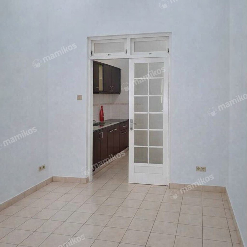 Rumah Sertifikat SHM 2 Kamar Tidur 1 Kamar Mandi Kota Wisata Jakarta Timur - Photo 4