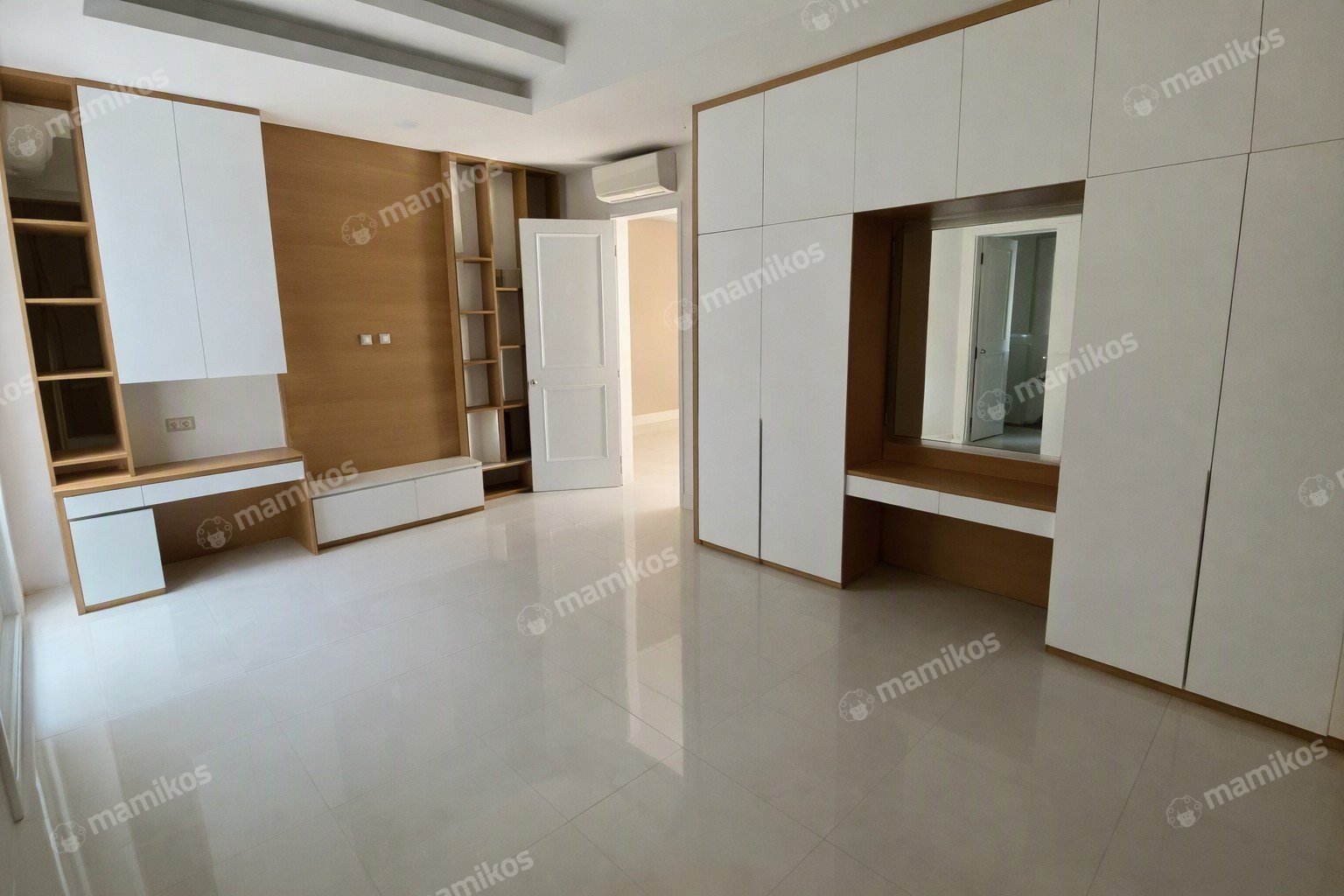 Rumah Sertifikat SHM 6 Kamar Tidur 6 Kamar Mandi Pantai Indah Kapuk Jakarta Utara - Photo 5