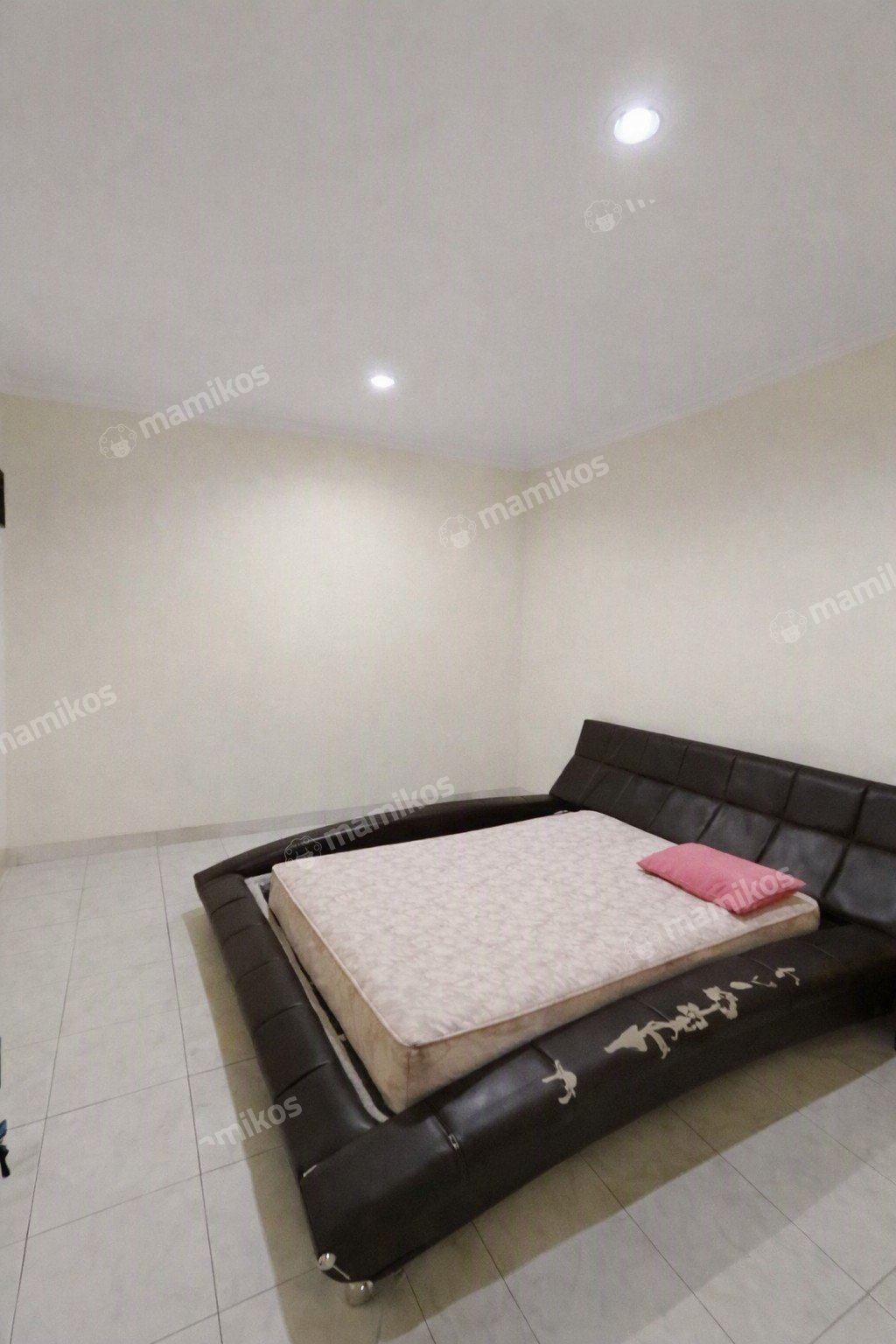 Rumah Sertifikat SHM 4 Kamar Tidur 4 Kamar Mandi Taman Grisenda Jakarta Utara - Photo 5