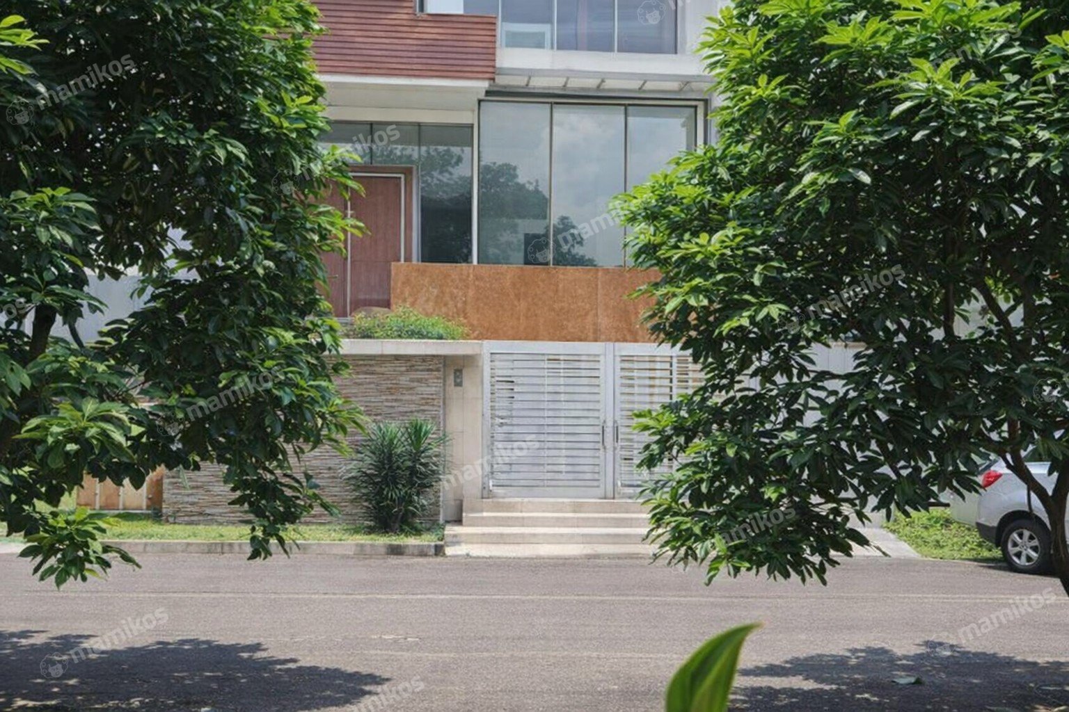 Rumah Baru Sertifikat SHM 4 Kamar Tidur Permata Buana Jakarta Barat