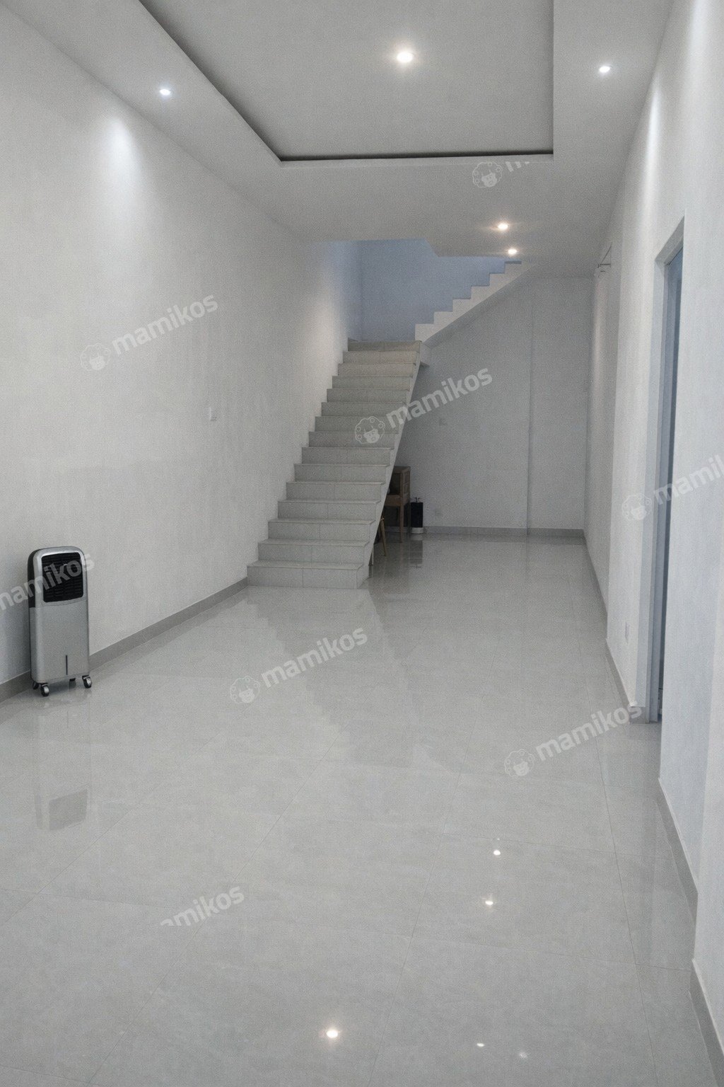 Rumah Sertifikat SHM 3 Kamar Tidur 2 Kamar Mandi Taman Ratu Jakarta Barat - Photo 5