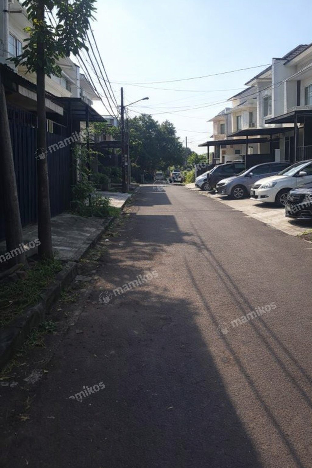 Rumah Sertifikat SHM 3 Kamar Tidur 2 Kamar Mandi Taman Surya Jakarta Barat - Photo 5