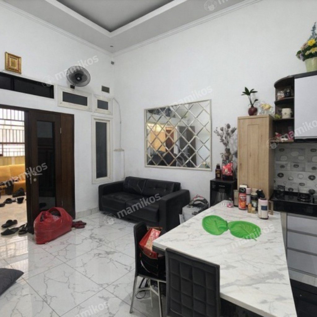 Rumah Sertifikat SHM 3 Kamar Tidur 3 Kamar Mandi Jelambar Jakarta Barat - Photo 2