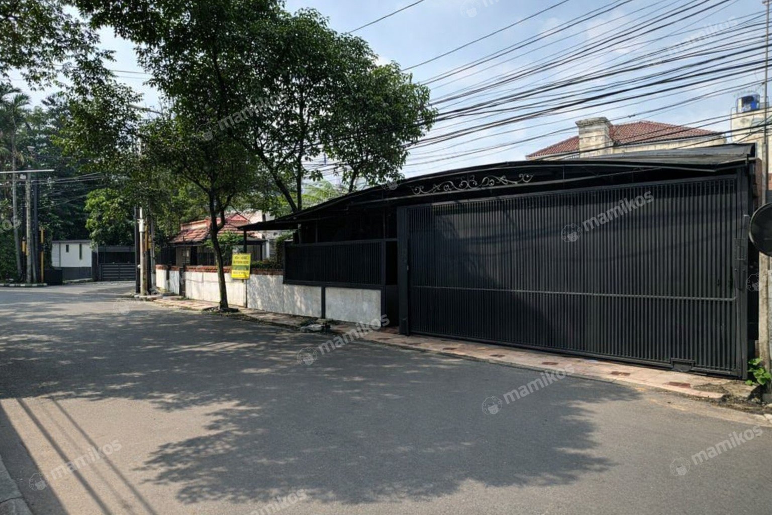 Rumah Sertifikat SHM 4 Kamar Tidur 3 Kamar Mandi Kebayoran Baru Jakarta Selatan