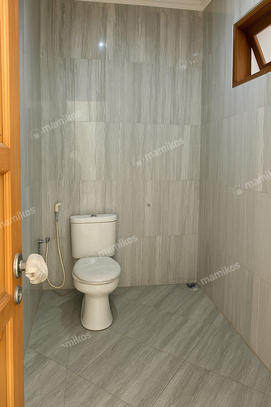 Rumah Sertifikat SHM 6 Kamar Tidur 5 Kamar Mandi Veteran Jakarta Selatan - Photo 3