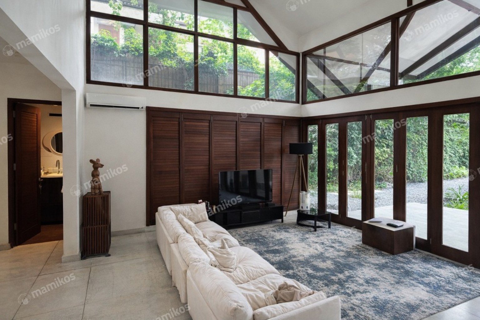 Rumah Sertifikat SHM 5 Kamar Tidur 4 Kamar Mandi Kemang Jakarta Selatan